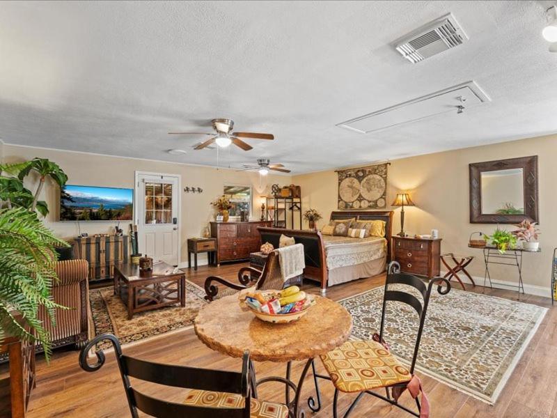 College Park-Orlando 5Star Villa Oasis - Home Away From Home - Quiet Neighborhood-Private Botanical Courtyard - Mins From Eola,Dt, Winter Park - Free Parking & Ev Plug In Exterior foto