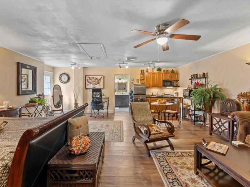 College Park-Orlando 5Star Villa Oasis - Home Away From Home - Quiet Neighborhood-Private Botanical Courtyard - Mins From Eola,Dt, Winter Park - Free Parking & Ev Plug In Exterior foto